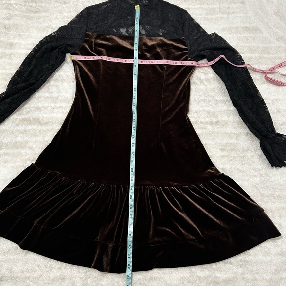 Elegant, Romantic Whimsy Goth Velvet & Lace Chocolate Brown Dress - Picture 6 of 8